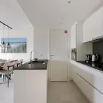Apartament Huswell - Experience Coastal Luxury At *