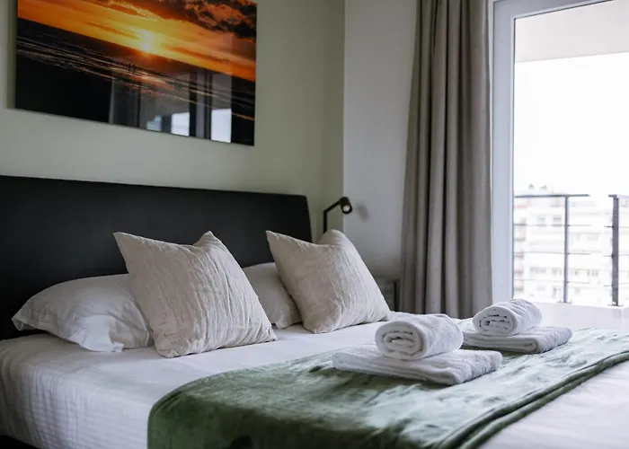 Apartment Huswell - Experience Coastal Luxury At