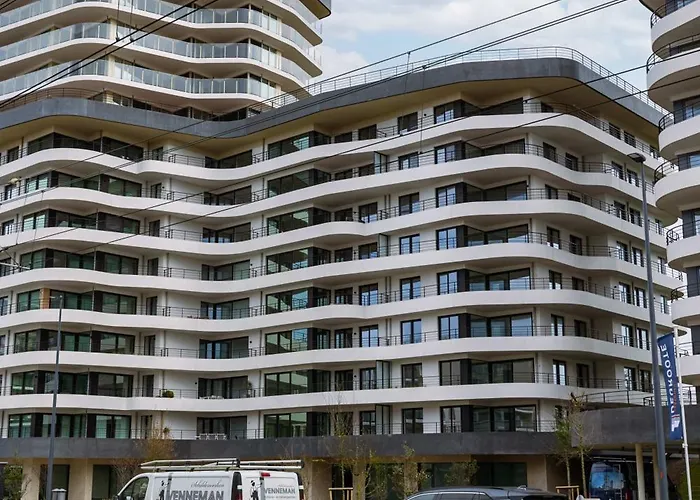 Apartment Huswell - Experience Coastal Luxury At *