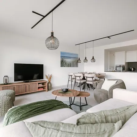 Huswell - Experience Coastal Luxury At Lägenhet *